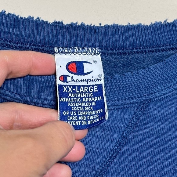 Vintage Champion Crewneck Sweatshirt - Picture 3 of 9